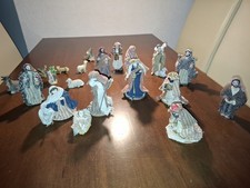 Schöne , alte Krippenfiguren